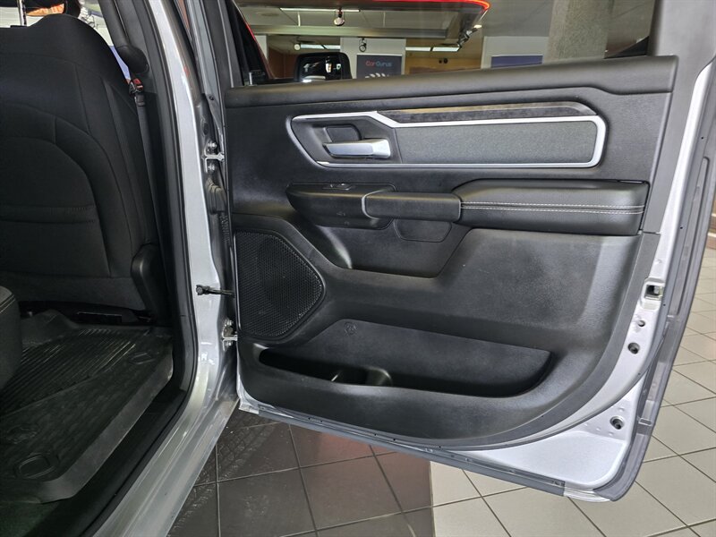 2022 RAM 1500 Big Horn/CREW CAB/HEMI/4X4 - Photo 12 - Hamilton, OH 45015