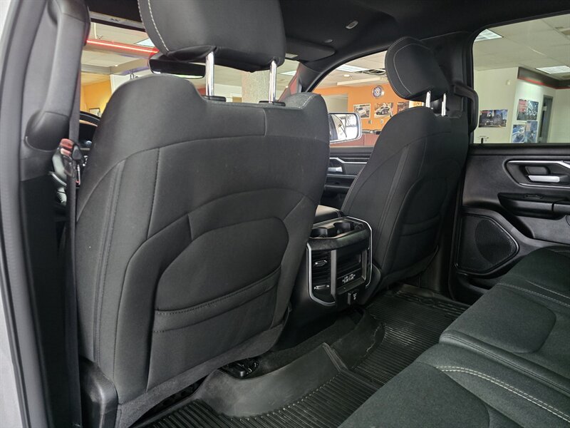 2022 RAM 1500 Big Horn/CREW CAB/HEMI/4X4 - Photo 10 - Hamilton, OH 45015