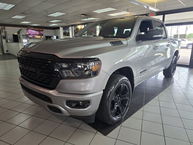 2022 RAM 1500 Big Horn/CREW CAB/HEMI/4X4   - Photo 1 - Hamilton, OH 45015