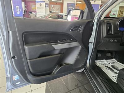 2018 Chevrolet Colorado LT-CREW CAB-4X4 - Photo 7 - Hamilton, OH 45015