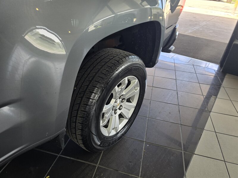 2018 Chevrolet Colorado LT-CREW CAB-4X4 - Photo 33 - Hamilton, OH 45015