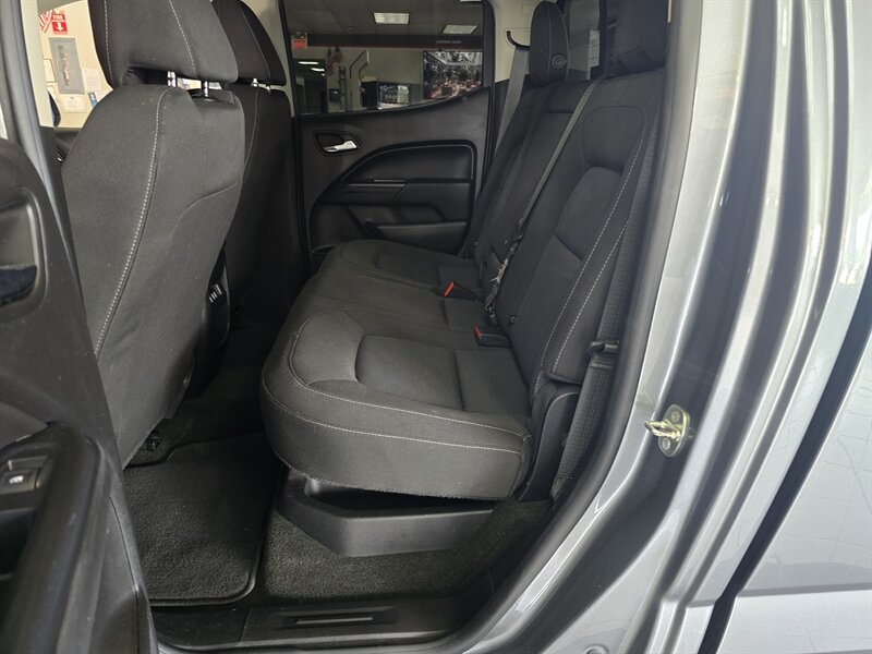 2018 Chevrolet Colorado LT-CREW CAB-4X4 - Photo 12 - Hamilton, OH 45015