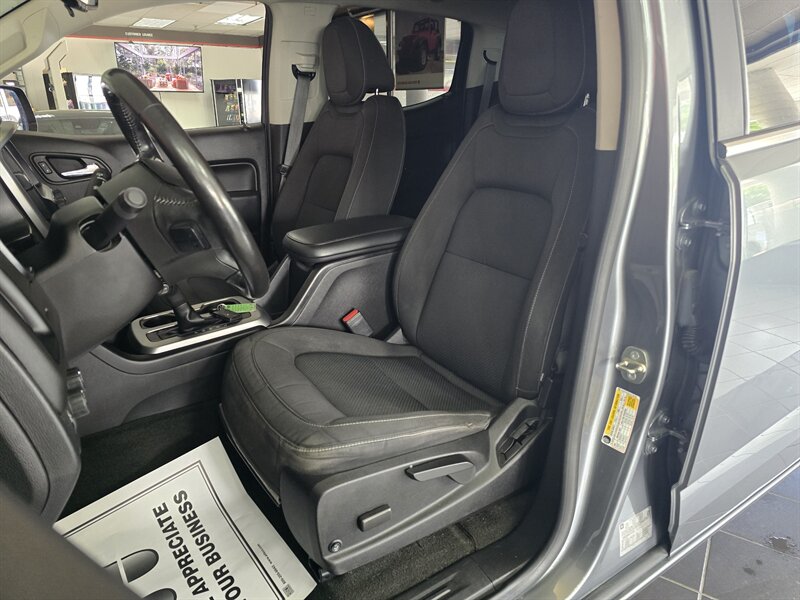 2018 Chevrolet Colorado LT-CREW CAB-4X4 - Photo 10 - Hamilton, OH 45015