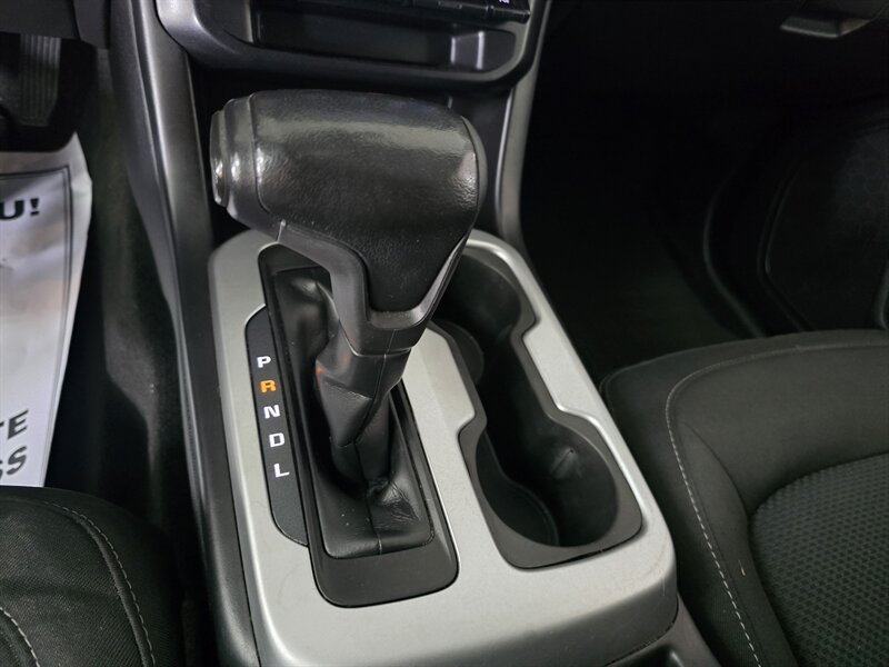 2018 Chevrolet Colorado LT-CREW CAB-4X4 - Photo 24 - Hamilton, OH 45015