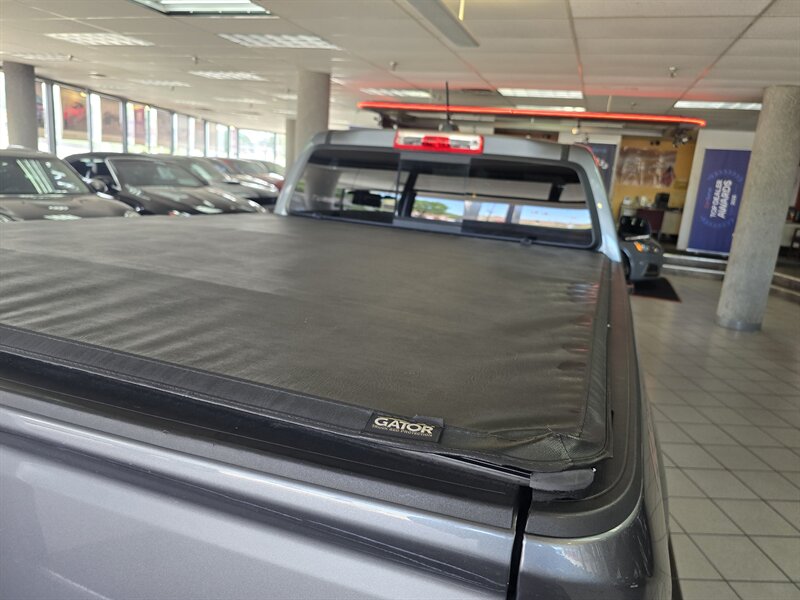 2018 Chevrolet Colorado LT-CREW CAB-4X4 - Photo 28 - Hamilton, OH 45015