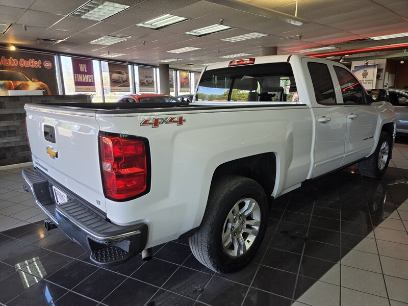 2015 Chevrolet Silverado 1500 LT EXTENDED CAB 4X4 - Photo 10 - Hamilton, OH 45015