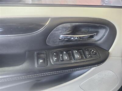 2020 Dodge Grand Caravan SXT MINI-VAN V6 - Photo 18 - Hamilton, OH 45015