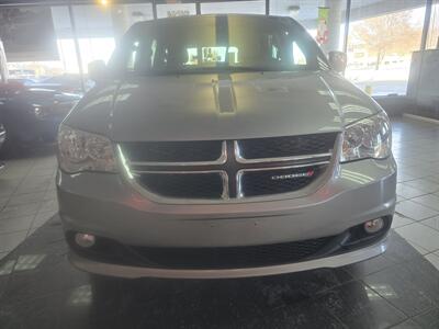 2020 Dodge Grand Caravan SXT MINI-VAN V6 - Photo 2 - Hamilton, OH 45015