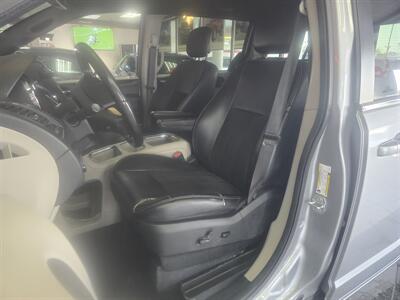 2020 Dodge Grand Caravan SXT MINI-VAN V6 - Photo 9 - Hamilton, OH 45015