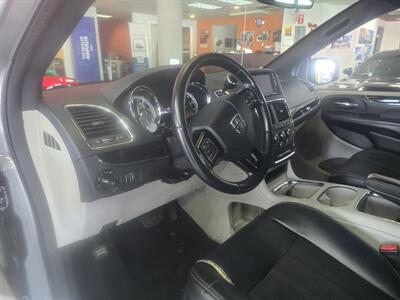 2020 Dodge Grand Caravan SXT MINI-VAN V6 - Photo 8 - Hamilton, OH 45015