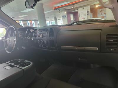 2013 GMC Sierra 1500 SLE 2DR REGULAR CAB 4X4   - Photo 16 - Hamilton, OH 45015