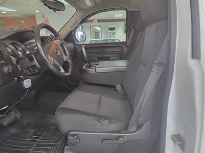 2013 GMC Sierra 1500 SLE 2DR REGULAR CAB 4X4   - Photo 8 - Hamilton, OH 45015