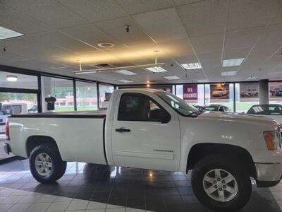 2013 GMC Sierra 1500 SLE 2DR REGULAR CAB 4X4   - Photo 5 - Hamilton, OH 45015