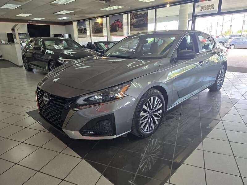 2025 Nissan Altima 2.5 SV 4DR SEDAN   - Photo 1 - Hamilton, OH 45015