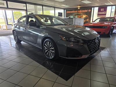 2025 Nissan Altima 2.5 SV 4DR SEDAN   - Photo 3 - Hamilton, OH 45015