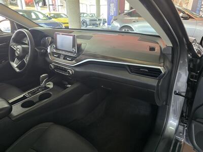 2025 Nissan Altima 2.5 SV 4DR SEDAN   - Photo 14 - Hamilton, OH 45015