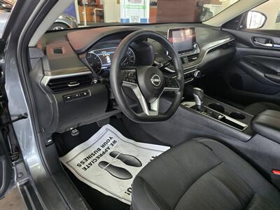2025 Nissan Altima 2.5 SV 4DR SEDAN   - Photo 8 - Hamilton, OH 45015