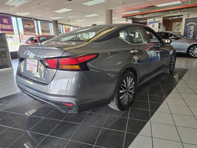2025 Nissan Altima 2.5 SV 4DR SEDAN   - Photo 4 - Hamilton, OH 45015