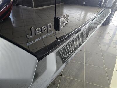 2020 Jeep Gladiator Sport S 4DR CREW 4X4 - Photo 32 - Hamilton, OH 45015