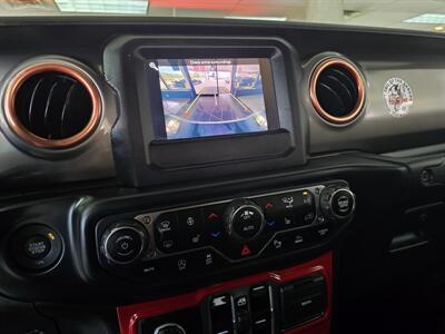 2020 Jeep Gladiator Sport S 4DR CREW 4X4 - Photo 23 - Hamilton, OH 45015