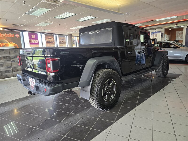 2020 Jeep Gladiator Sport S 4DR CREW 4X4 - Photo 4 - Hamilton, OH 45015