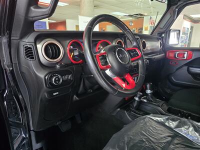 2020 Jeep Gladiator Sport S 4DR CREW 4X4 - Photo 8 - Hamilton, OH 45015