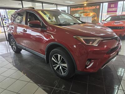 2017 Toyota RAV4 XLE 4DR SUV AWD - Photo 2 - Hamilton, OH 45015