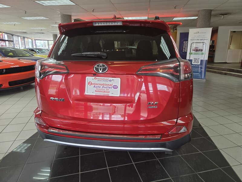 2017 Toyota RAV4 XLE 4DR SUV AWD - Photo 7 - Hamilton, OH 45015