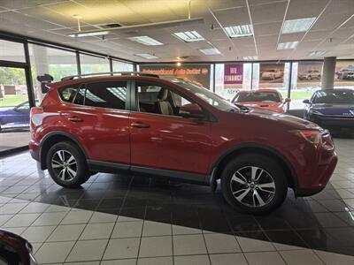 2017 Toyota RAV4 XLE 4DR SUV AWD - Photo 4 - Hamilton, OH 45015