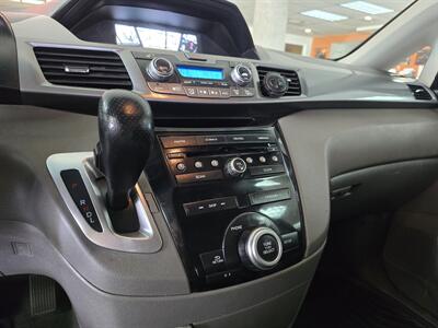 2011 Honda Odyssey EX-L w/DVD w/Navi 4DR MINI-VAN   - Photo 23 - Hamilton, OH 45015