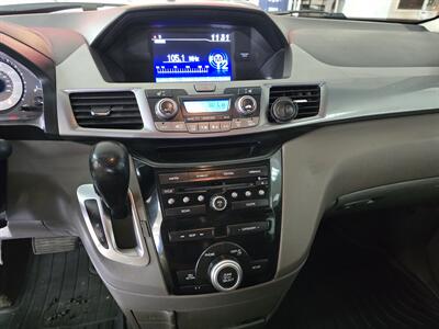 2011 Honda Odyssey EX-L w/DVD w/Navi 4DR MINI-VAN   - Photo 27 - Hamilton, OH 45015