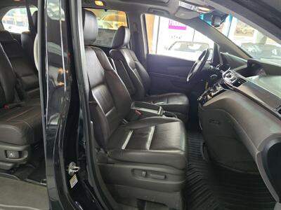 2011 Honda Odyssey EX-L w/DVD w/Navi 4DR MINI-VAN   - Photo 13 - Hamilton, OH 45015