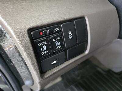 2011 Honda Odyssey EX-L w/DVD w/Navi 4DR MINI-VAN   - Photo 21 - Hamilton, OH 45015