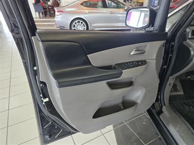 2011 Honda Odyssey EX-L w/DVD w/Navi 4DR MINI-VAN   - Photo 6 - Hamilton, OH 45015