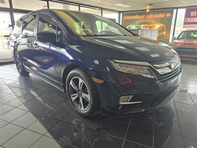 2018 Honda Odyssey Touring   - Photo 3 - Hamilton, OH 45015