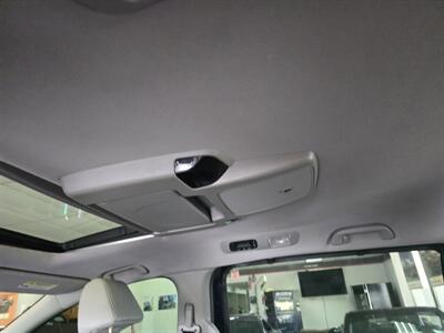 2018 Honda Odyssey Touring   - Photo 10 - Hamilton, OH 45015