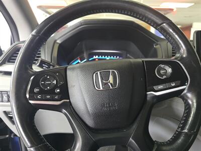 2018 Honda Odyssey Touring   - Photo 17 - Hamilton, OH 45015