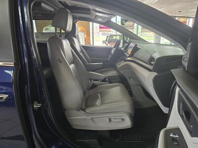2018 Honda Odyssey Touring   - Photo 13 - Hamilton, OH 45015