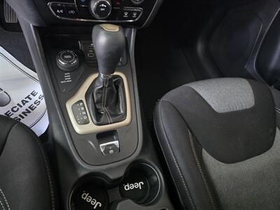 2014 Jeep Cherokee Latitude 4DR SUV 4X4   - Photo 18 - Hamilton, OH 45015