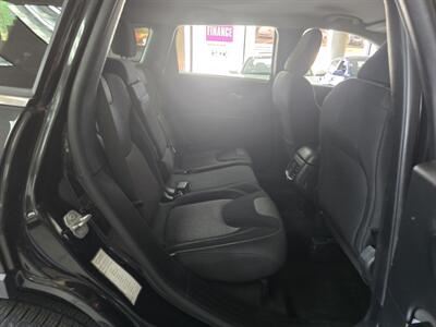 2014 Jeep Cherokee Latitude 4DR SUV 4X4   - Photo 16 - Hamilton, OH 45015