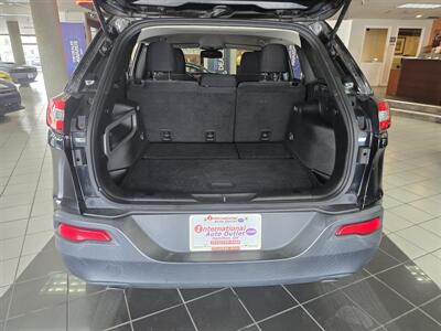 2014 Jeep Cherokee Latitude 4DR SUV 4X4   - Photo 28 - Hamilton, OH 45015
