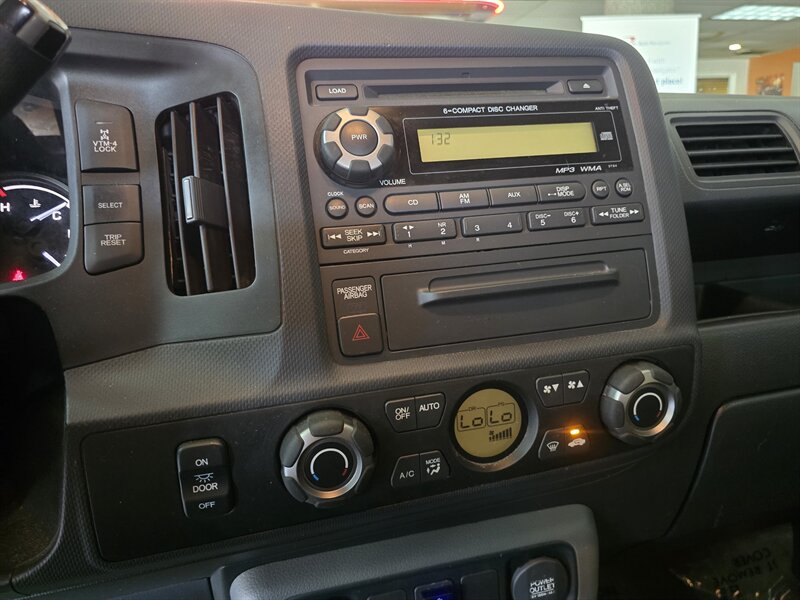 2012 Honda Ridgeline RTS 4DR CREW 4X4 - Photo 22 - Hamilton, OH 45015