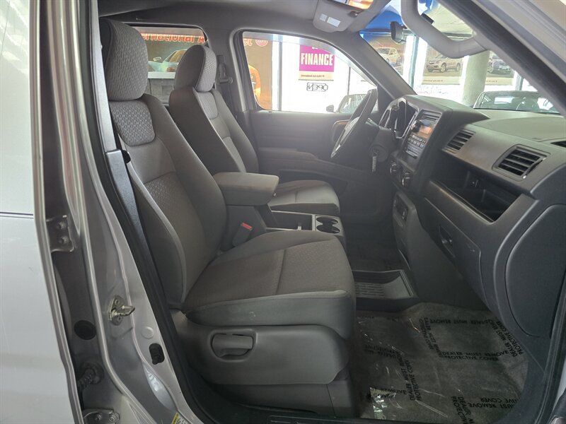 2012 Honda Ridgeline RTS 4DR CREW 4X4 - Photo 14 - Hamilton, OH 45015