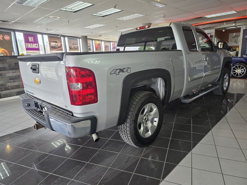 2013 Chevrolet Silverado 1500 LT - Photo 4 - Hamilton, OH 45015