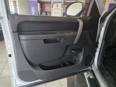 2013 Chevrolet Silverado 1500 LT - Photo 7 - Hamilton, OH 45015
