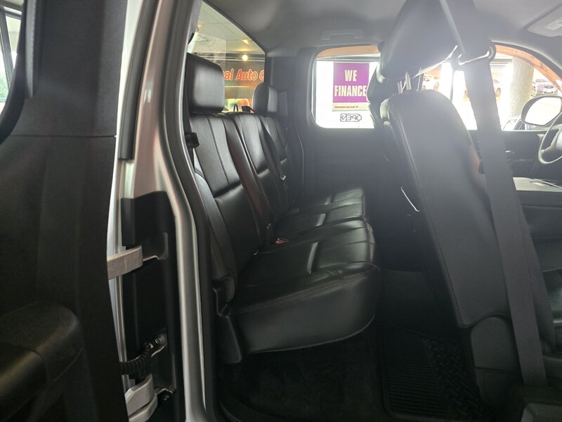 2013 Chevrolet Silverado 1500 LT - Photo 16 - Hamilton, OH 45015