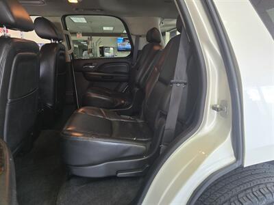 2010 GMC Yukon Denali 4DR SUV AWD   - Photo 12 - Hamilton, OH 45015
