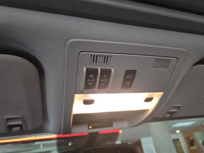 2010 GMC Yukon Denali 4DR SUV AWD   - Photo 24 - Hamilton, OH 45015