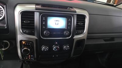 2017 RAM 1500 SLT   - Photo 15 - Hamilton, OH 45015