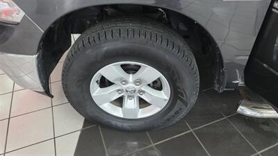 2017 RAM 1500 SLT   - Photo 32 - Hamilton, OH 45015